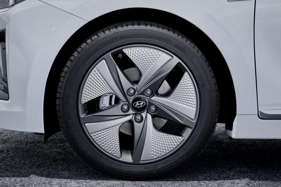 Колеса Hyundai IONIQ hybrid (AE) 2019 года  (WW) (фото 19 из 42)